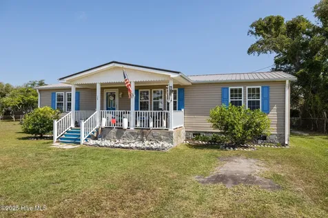 139 Diamond City Drive Harkers Island NC 28531