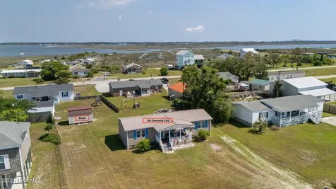 139 Diamond City Drive Harkers Island NC 28531