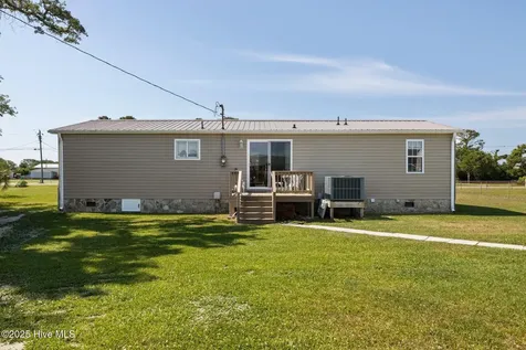 139 Diamond City Drive Harkers Island NC 28531