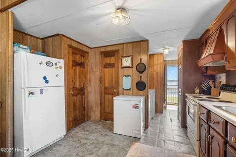 118 Diamond City Drive Harkers Island NC 28531