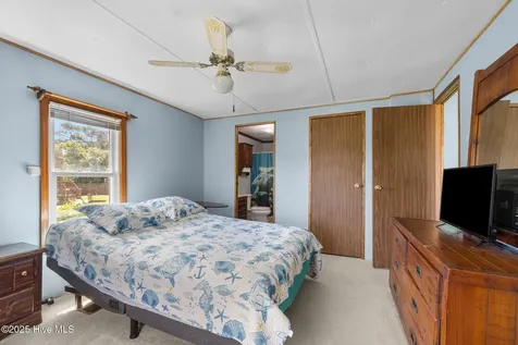 118 Diamond City Drive Harkers Island NC 28531