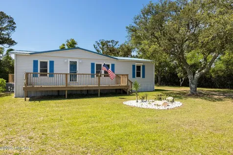 118 Diamond City Drive Harkers Island NC 28531