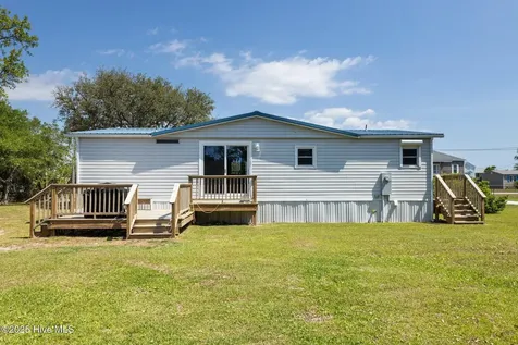 118 Diamond City Drive Harkers Island NC 28531