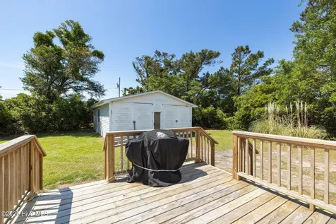 118 Diamond City Drive Harkers Island NC 28531