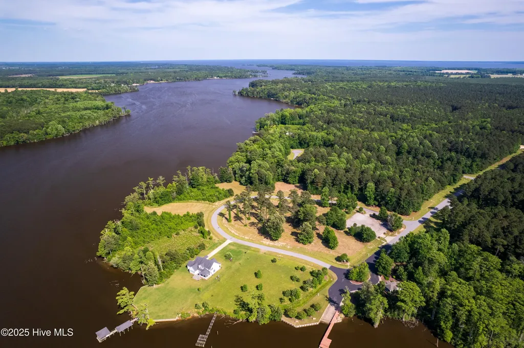 348 Plantation Circle Edenton NC 27932