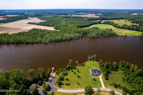 348 Plantation Circle Edenton NC 27932