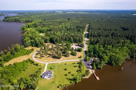 348 Plantation Circle Edenton NC 27932