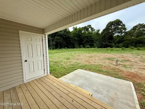 186 N Movado Trail Kenly NC 27542