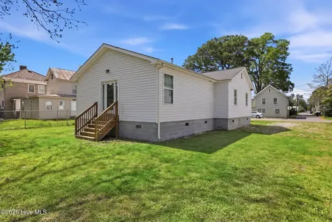 406 Walnut Street Elizabeth City NC 27909