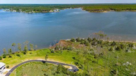 489 Ballast Point Oriental NC 28571
