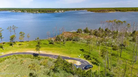 489 Ballast Point Oriental NC 28571