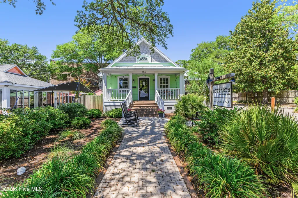 105 E Brown Street Southport NC 28461