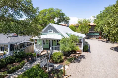 105 E Brown Street Southport NC 28461