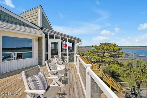 6008 W Beach Drive Oak Island NC 28465