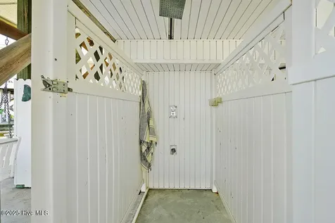 6008 W Beach Drive Oak Island NC 28465