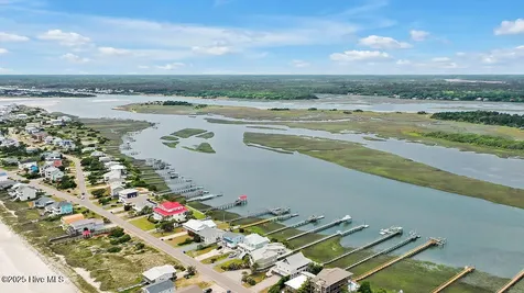 6008 W Beach Drive Oak Island NC 28465