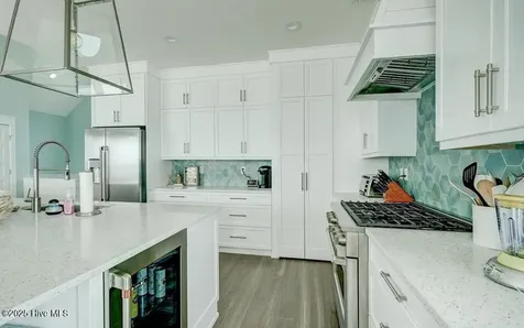 30 Porpoise Place North Topsail Beach NC 28460