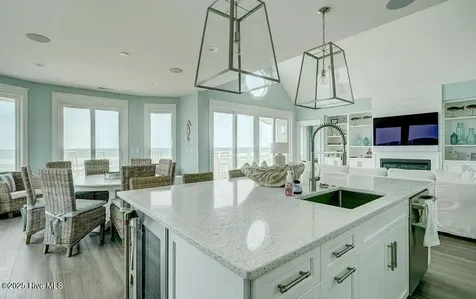 30 Porpoise Place North Topsail Beach NC 28460