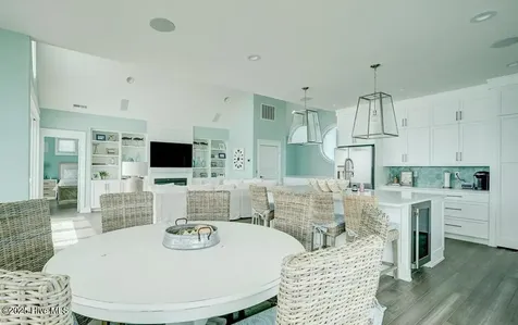 30 Porpoise Place North Topsail Beach NC 28460