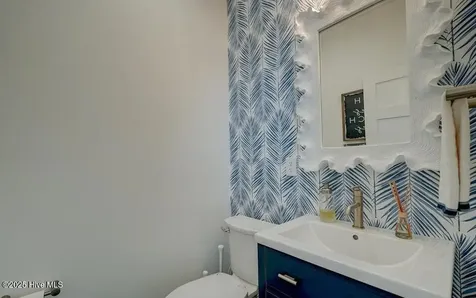 30 Porpoise Place North Topsail Beach NC 28460