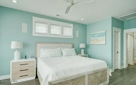 30 Porpoise Place North Topsail Beach NC 28460