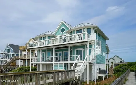 30 Porpoise Place North Topsail Beach NC 28460
