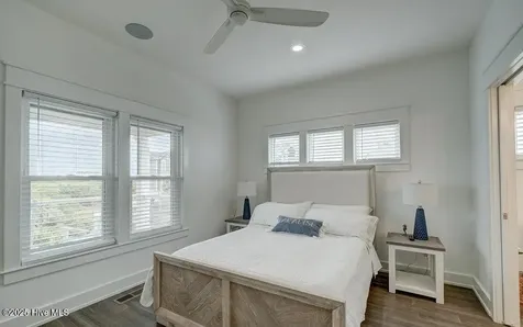 30 Porpoise Place North Topsail Beach NC 28460