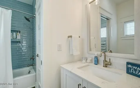30 Porpoise Place North Topsail Beach NC 28460
