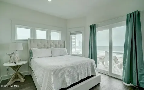 30 Porpoise Place North Topsail Beach NC 28460