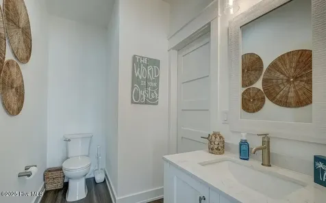30 Porpoise Place North Topsail Beach NC 28460