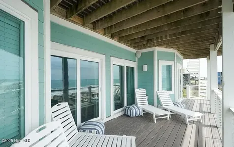 30 Porpoise Place North Topsail Beach NC 28460