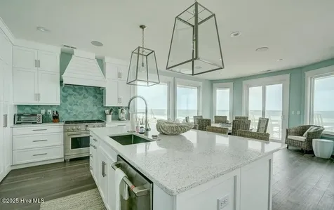 30 Porpoise Place North Topsail Beach NC 28460