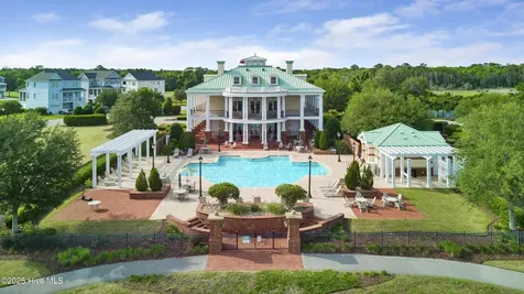 818 Cannonsgate Drive Newport NC 28570