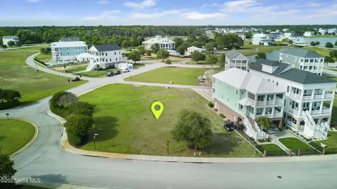 818 Cannonsgate Drive Newport NC 28570
