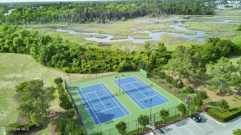 818 Cannonsgate Drive Newport NC 28570