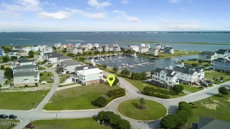 818 Cannonsgate Drive Newport NC 28570