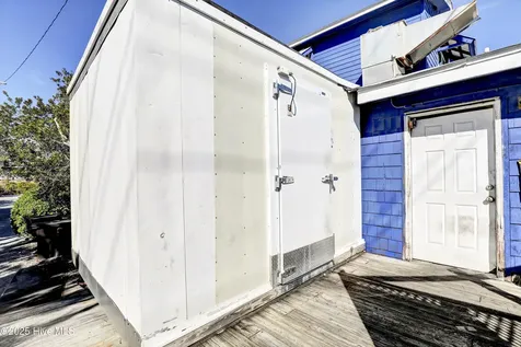 211 S Topsail Drive Surf City NC 28445