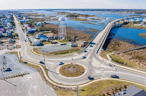 211 S Topsail Drive Surf City NC 28445