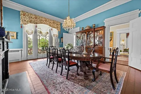 121 W King Street Edenton NC 27932