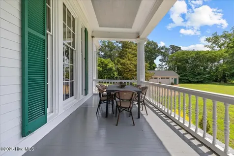 121 W King Street Edenton NC 27932
