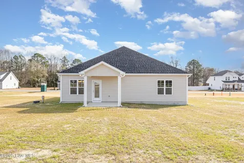 136 Tuskeegee Drive Smithfield NC 27577