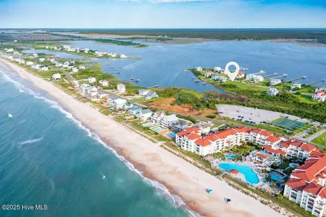 15 Sailview Drive North Topsail Beach NC 28460