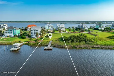 15 Sailview Drive North Topsail Beach NC 28460