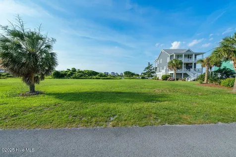 15 Sailview Drive North Topsail Beach NC 28460