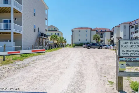 15 Sailview Drive North Topsail Beach NC 28460