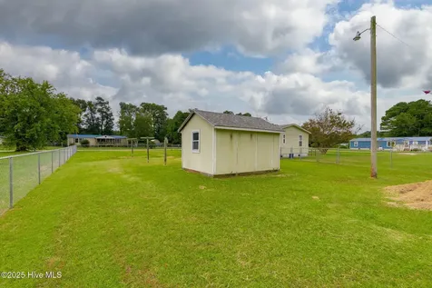 100 Lindsey Court Beaufort NC 28516