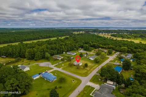 100 Lindsey Court Beaufort NC 28516