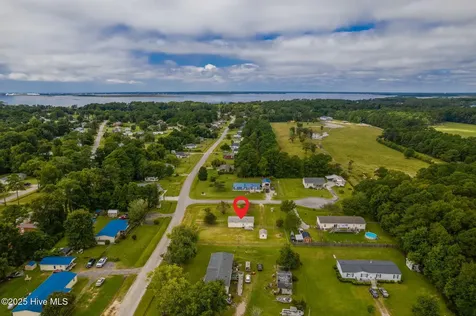 100 Lindsey Court Beaufort NC 28516