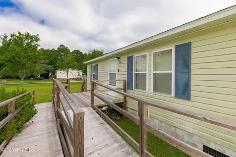 100 Lindsey Court Beaufort NC 28516