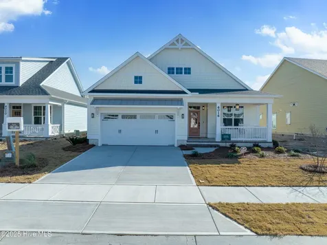 6016 Calvada Circle Leland NC 28451